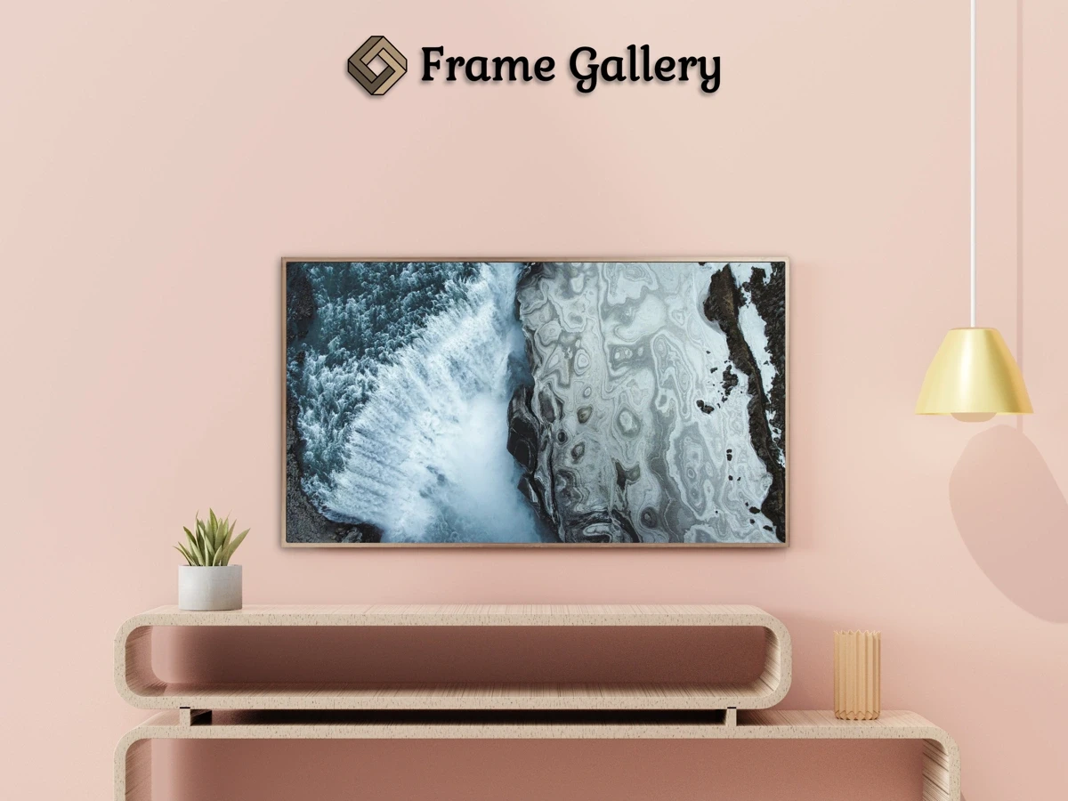 Water next to a rocky shore in Iceland - Beautiful free art for 4K TV and Frame TV