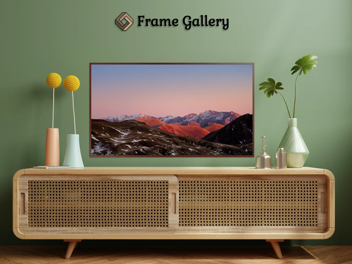 Mountain range with snow - Vibrant artwork for 4K TV - Free download available