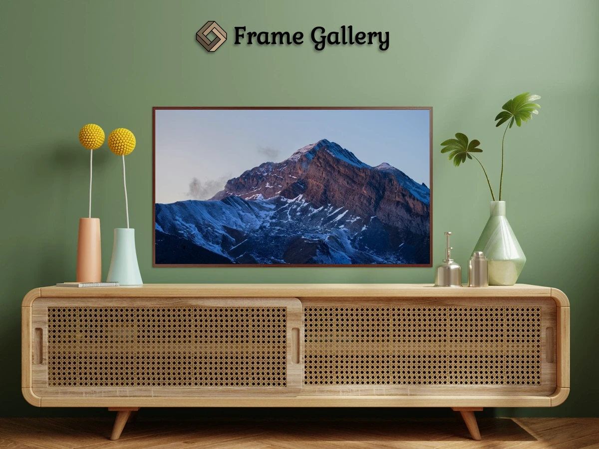 Sunset in the Pyrenees - Vibrant artwork for 4K TV - Free download available